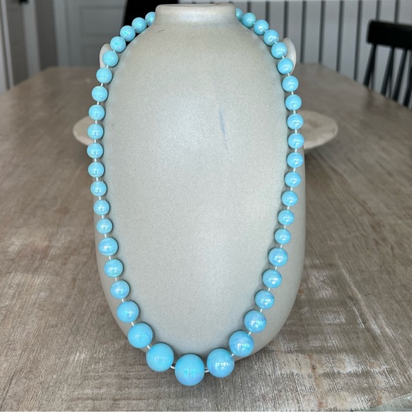 2 Vintage beaded necklaces. Pearlized colors pink blue - Picture 5 of 8